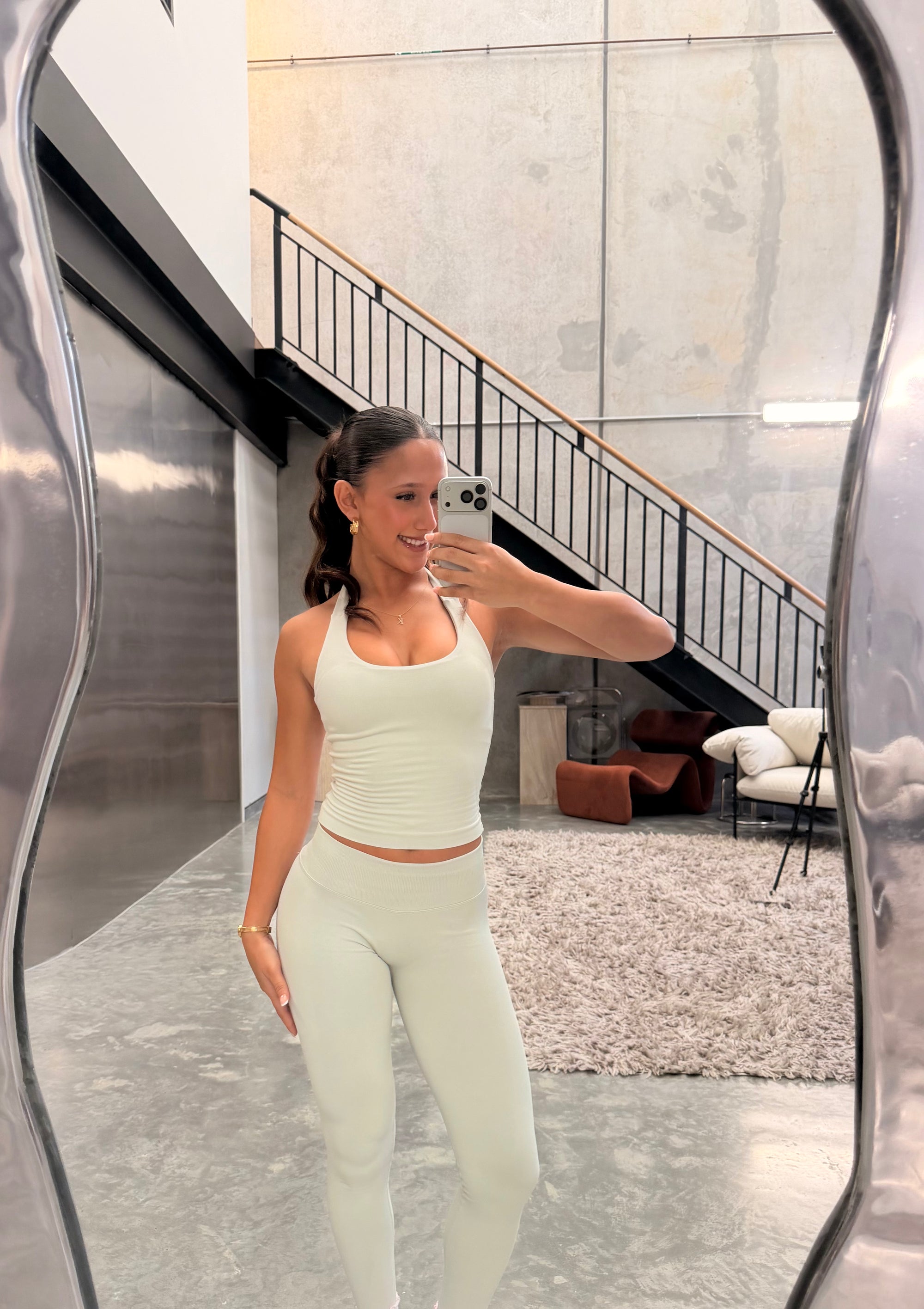Anchor Halter Tank