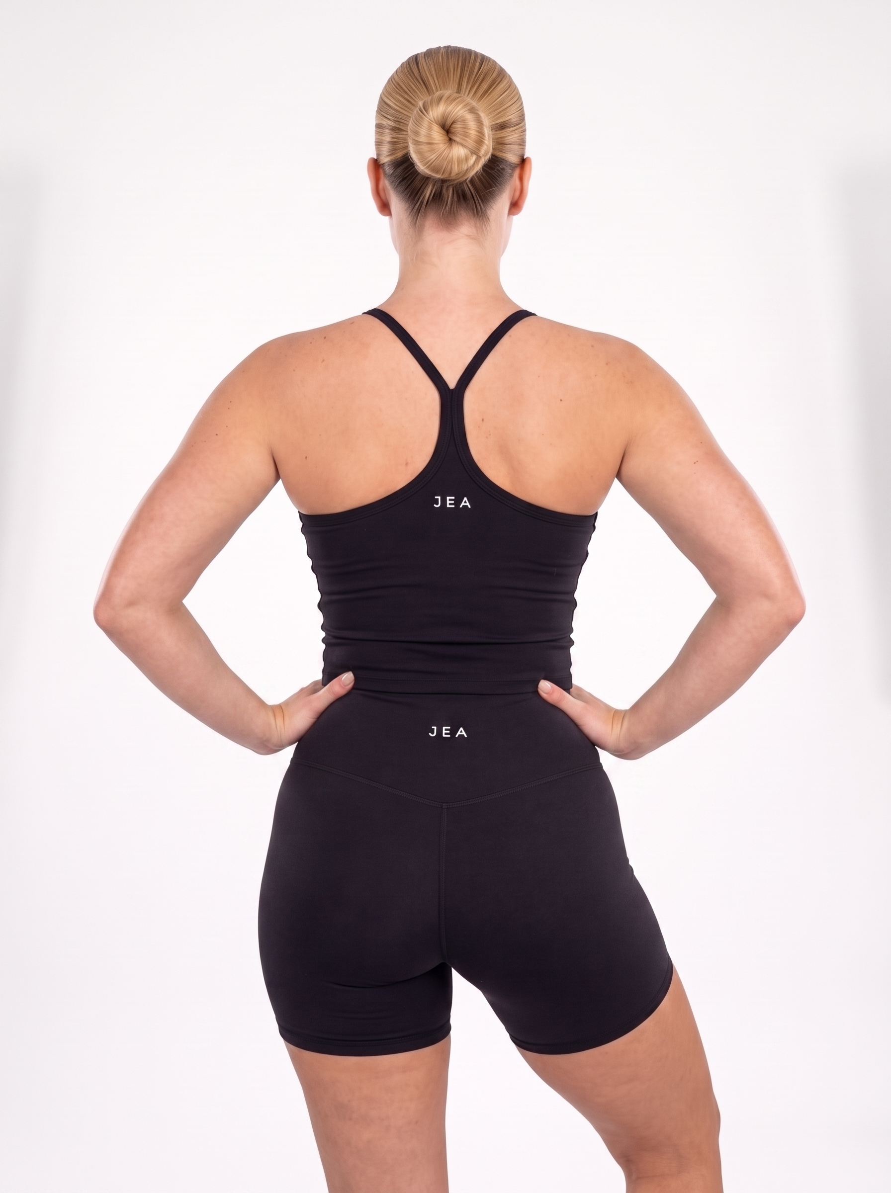 Aura Studio Tank